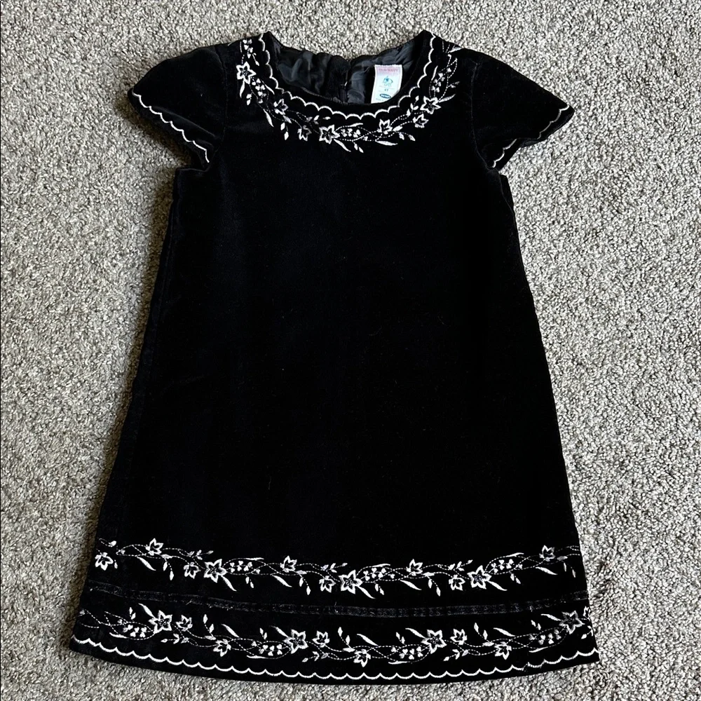 Old Navy Girls Black Velvet Dress with White Floral Embroidery size 4
